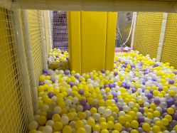 -开心巴士(世纪东方商业广场店)