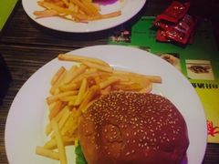 -Helens海伦司小酒馆(红旗南路店)