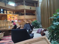 -上海滴水湖皇冠假日酒店