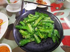 -小辣妹川味海鲜加工店(第一市场椰风巷店)