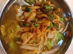 -卓雅桂林米粉