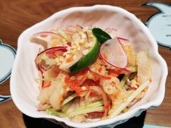 柠檬酸辣无骨凤爪-帕蓝·暹罗料理(曲阳店)