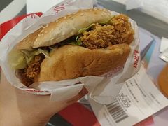 -麦当劳(卫星广场店)