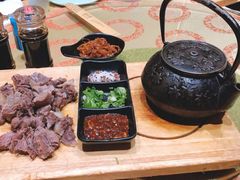-巷子里小酒馆(西三道街店)