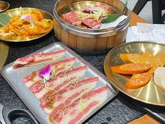 -何发发和牛烧肉·鳗鱼榴莲放题自助(乐峰广场店)