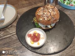 -HIGH FIVE哈福手工汉堡(桂林路店)