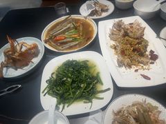 -鑫悦楼煎蟹·16年海鲜大排档