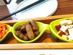 -有红鸡毛店·川菜(建设路店)