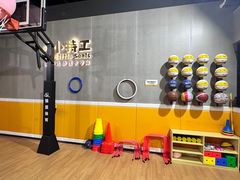 -小小特工运动馆(宝山三邻桥中心)