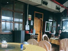 大堂-鲤鱼塘农家山庄