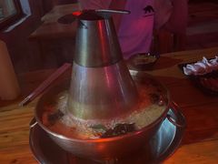 -果松木炭酸菜铜火锅·外婆参鸡汤