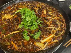 -鸿顺老铁锅美蛙鱼府(解放碑店)