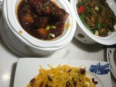 -小菜园新徽菜(镇江丹阳吾悦店)