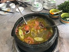 -鲁朗纳麦石锅鸡庄园
