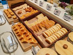 -广州南站万科中心亚朵酒店