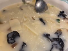 -春水锅贴·传统鲁菜(大明湖店)