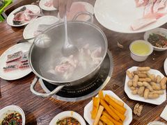 -正能量脆肉鲩火锅