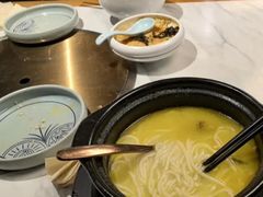 云南过桥米线-云海肴云南菜·蒸汽石锅鱼(新奥店)