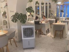 -春树下·树屋花房西餐厅(罍街AS1980店)