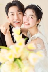 -莫兰迪婚纱摄影