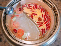 红白鸳鸯锅-小龙坎老火锅(北京三里屯店)