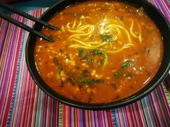 -香巴拉云南餐厅(华莱坞店)