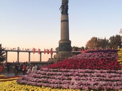 -人民防洪胜利纪念塔