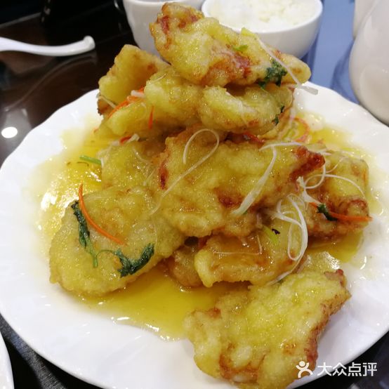 关东风情咱家东北菜(恒隆华萃园店)