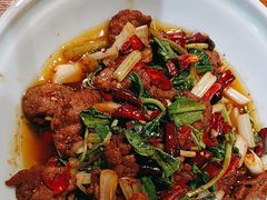 -老滇山寨•云南特色菜•地方菜•民族风情歌舞表演(金碧店)