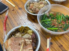 -梁阿婆廿年老牌扣肉糯米饭