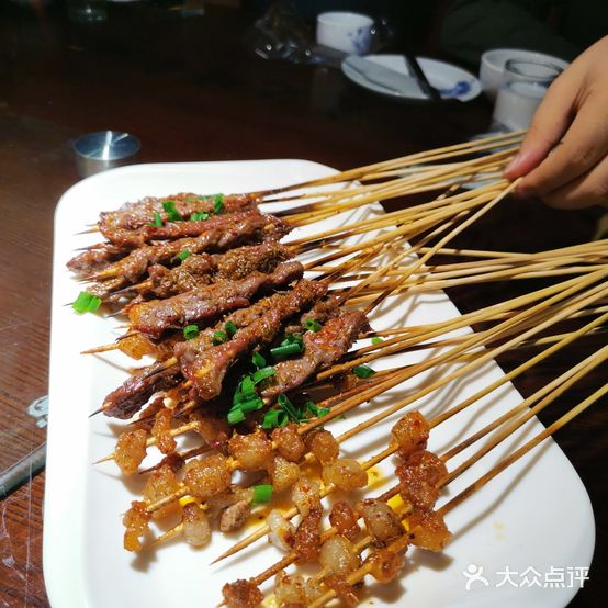 高记岳阳烧烤虾蟹城