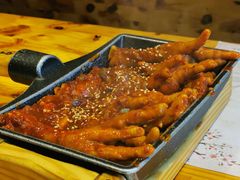 火辣鸡爪-恩你小木屋米酒店(莱山店)