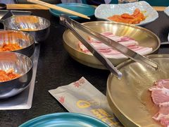 -臻牛烤肉