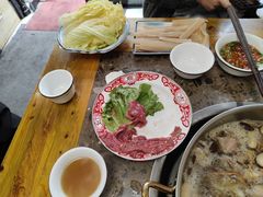 -乳仔牛牦牛汤锅 烤羊排(松潘古城店)