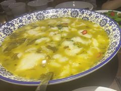 -东口码头·烧鸽子·鱼头泡饼·地方菜(金鹰悦城店)