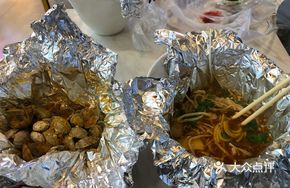 Clam Noodles with Enoki Mushrooms