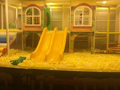 -碧中海汤泉汗蒸酒店