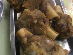 -荣吉招牌自助骨头锅(顾乡店)