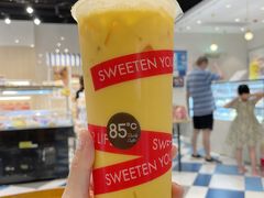 -85度C(生甜甜圈研究工坊·上海局门店)