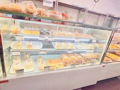 -白玉兰食品(中山公园龙之梦店)