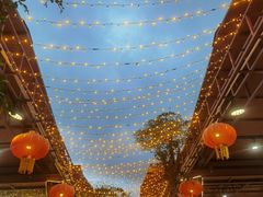 -三亚火车头万人海鲜广场