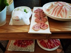 -三人行骨头王火锅(长寿店)