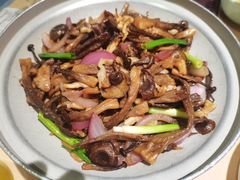 -吕氏疙瘩汤·海鲜新鲁菜(凯德mall新都心店)