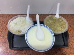 冻双皮奶-百花传统甜品店(原址店)