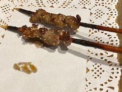 红柳大串牛肉-聚串门儿·东北烧烤(信义坊店)