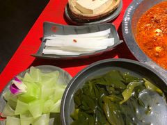 -谭鸭血老火锅(万象九宜城店)