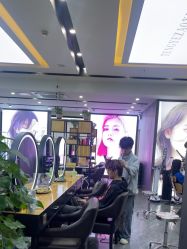 -藤野造型烫染·漂发