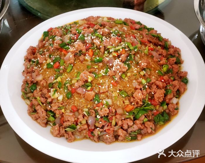 河水活鱼·湖北菜河鲜特色店(汉阳店)农家锅巴牛肉图片