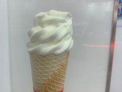 甜筒-蜜雪冰城(德思勤广场店)