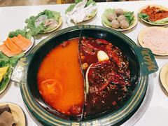 番茄鸳鸯-有拈头成都市井火锅(老门东店)